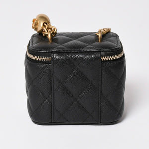 極美品 CHANEL シャネル ミニバニティ チェーンショルダーバッグ ランダム番台 ココマーク ハート キャビアスキン ブラック 中古 4a003088