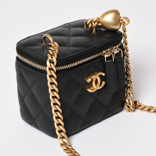 極美品 CHANEL シャネル ミニバニティ チェーンショルダーバッグ ランダム番台 ココマーク ハート キャビアスキン ブラック 中古 4a003088