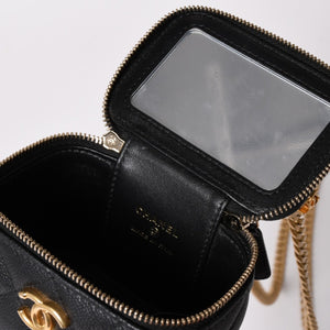 極美品 CHANEL シャネル ミニバニティ チェーンショルダーバッグ ランダム番台 ココマーク ハート キャビアスキン ブラック 中古 4a003088