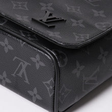 画像をギャラリービューアに読み込む, 極美品 LOUIS VUITTON ルイヴィトン ディストリクトPM ショルダーバッグ M46255 モノグラムエクリプスキャンバス 中古 4a002878