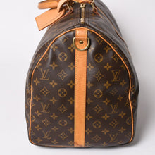 Load image into Gallery viewer, LOUIS VUITTON ルイヴィトン モノグラム キーポルバンドリエール55 2WAY ボストンバック M41414 ブラウン キャンバス 美品 中古 4a002948