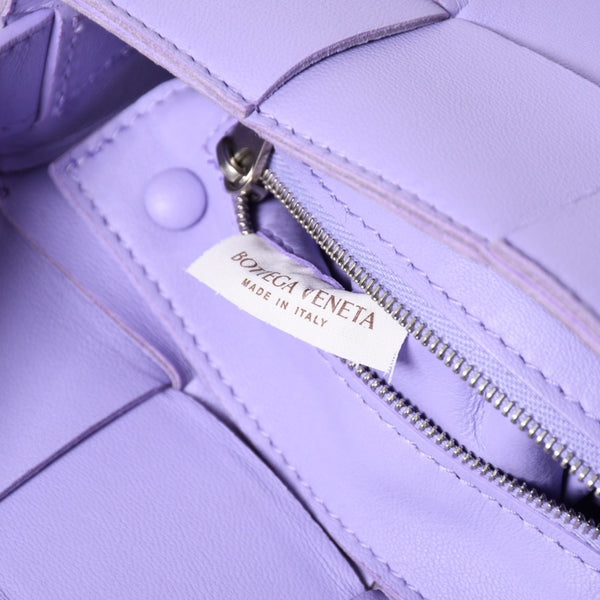 極美品 BOTTEGA VENETA ボッテガヴェネタ カセット ショルダーバッグ イントレチャート レザー パープル 649601 中古 4a003219