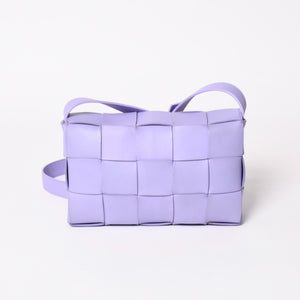 極美品 BOTTEGA VENETA ボッテガヴェネタ カセット ショルダーバッグ イントレチャート レザー パープル 649601 中古 4a003219