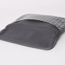 画像をギャラリービューアに読み込む, 新品同様 GOYARD ゴヤール 折りたたみクラッチバッグ サンマリー MM ヘリンボーン柄 グレー 中古 4a003226