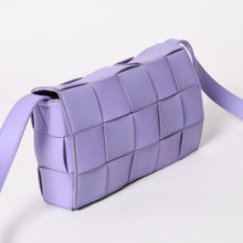 画像をギャラリービューアに読み込む, 極美品 BOTTEGA VENETA ボッテガヴェネタ カセット ショルダーバッグ イントレチャート レザー パープル 649601 中古 4a003219