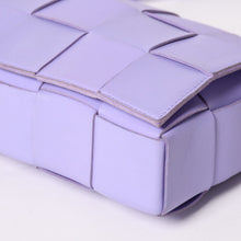 画像をギャラリービューアに読み込む, 極美品 BOTTEGA VENETA ボッテガヴェネタ カセット ショルダーバッグ イントレチャート レザー パープル 649601 中古 4a003219