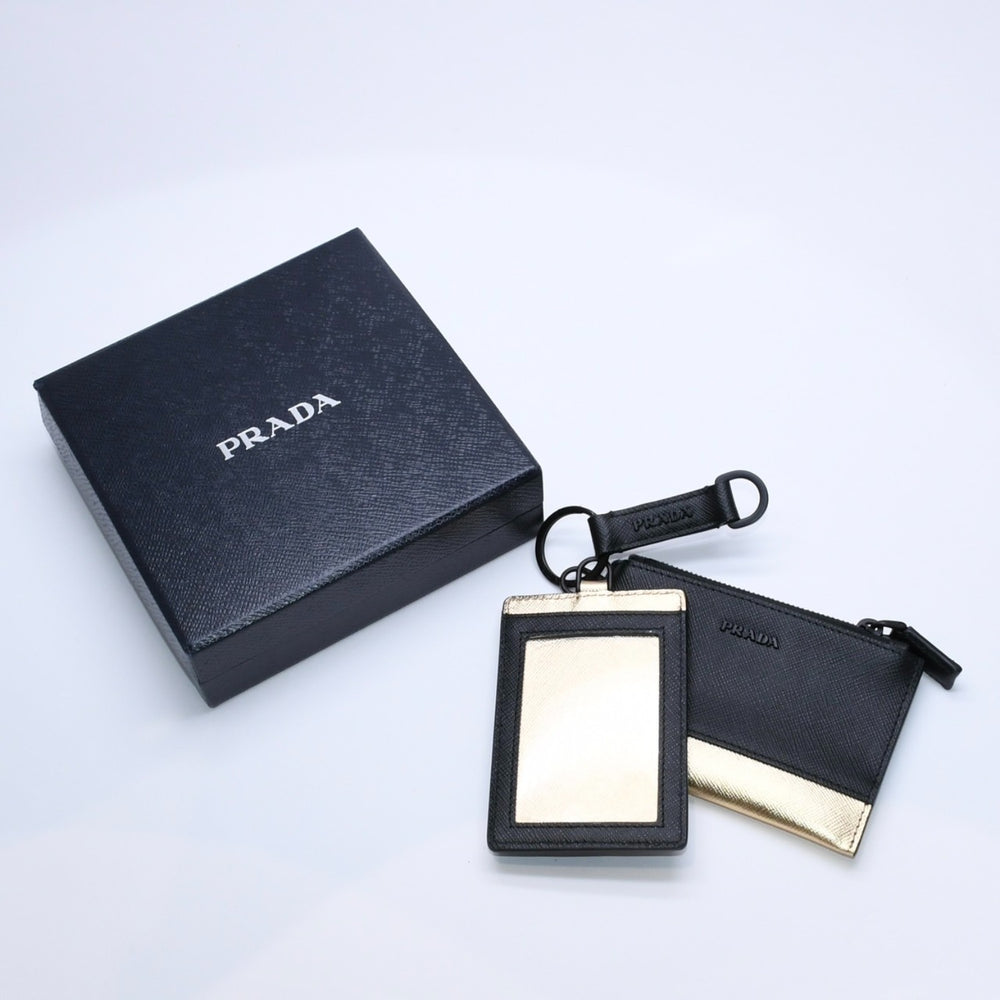 極美品 PRADA プラダ ロゴ コインケース カードカース サファーノレザー ブラック ゴールド ブラック レザー 中古 4a003223