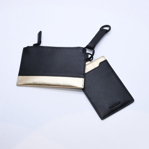 極美品 PRADA プラダ ロゴ コインケース カードカース サファーノレザー ブラック ゴールド ブラック レザー 中古 4a003223