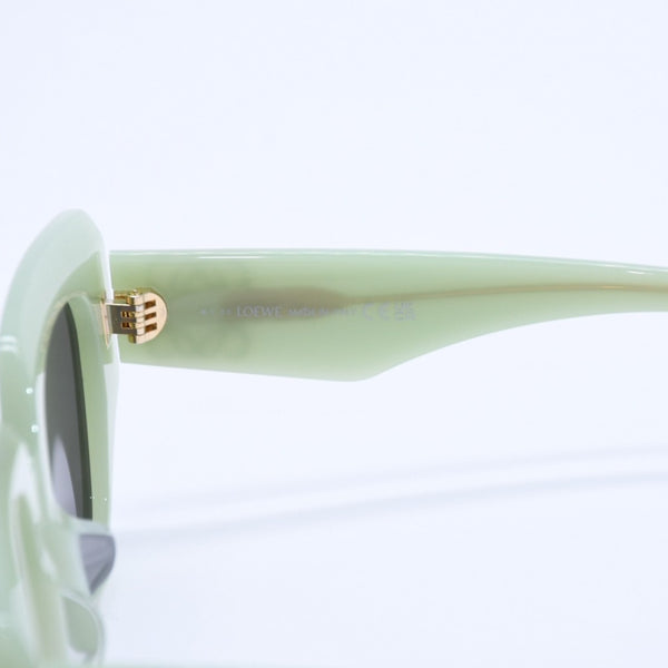 極美品 LOEWE ロエベ サングラス アイウェア LW40129U 95A サイズ50□22 140 アナグラムロゴ パステルグリーン 中古 4a003236