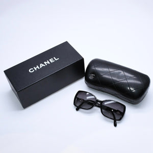 CHANEL シャネル サングラス アイウェア 5218-A c.501/3C サイズ54□16 135 ココマーク ブラック 美品 中古 4a003233