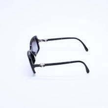 画像をギャラリービューアに読み込む, CHANEL シャネル サングラス アイウェア 5218-A c.501/3C サイズ54□16 135 ココマーク ブラック 美品 中古 4a003233