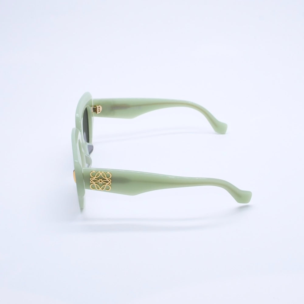 極美品 LOEWE ロエベ サングラス アイウェア LW40129U 95A サイズ50□22 140 アナグラムロゴ パステルグリーン 中古 4a003236