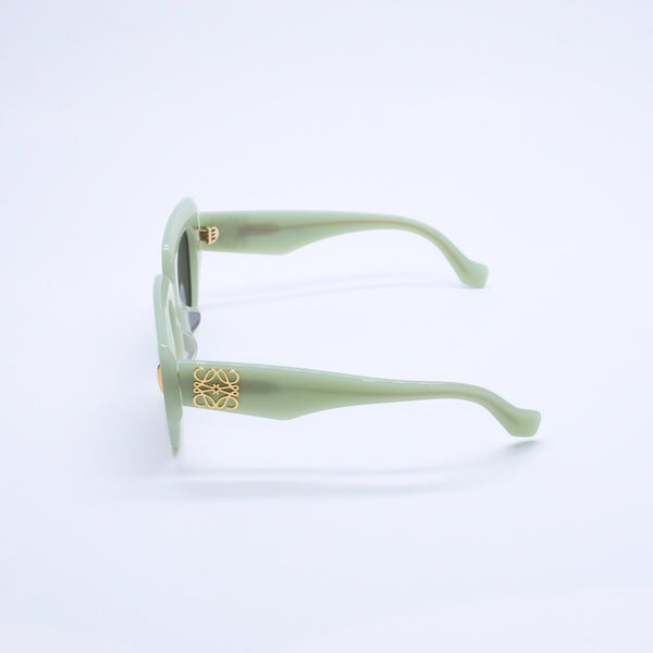 極美品 LOEWE ロエベ サングラス アイウェア LW40129U 95A サイズ50□22 140 アナグラムロゴ パステルグリーン 中古 4a003236