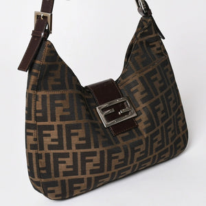 極美品 FENDI フェンディ Shoulder Bag ショルダーバッグ ズッカ キャンバス レザー シルバー金具 中古 4a003043