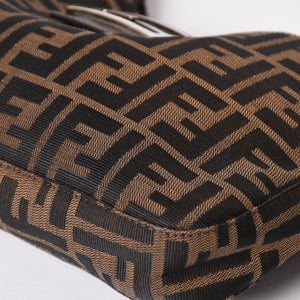 極美品 FENDI フェンディ Shoulder Bag ショルダーバッグ ズッカ キャンバス レザー シルバー金具 中古 4a003043