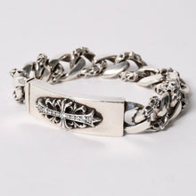 Load image into Gallery viewer, CHROME HEARTS クロムハーツ ID FLORAL CRS FNCY P DIA フローラルクロス ファンシーチェーン IDブレスレット 13リンク 純正 美品 中古 4a003351