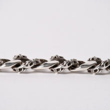 Load image into Gallery viewer, CHROME HEARTS クロムハーツ ID FLORAL CRS FNCY P DIA フローラルクロス ファンシーチェーン IDブレスレット 13リンク 純正 美品 中古 4a003351