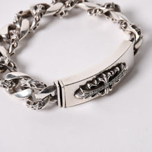 Load image into Gallery viewer, CHROME HEARTS クロムハーツ ID FLORAL CRS FNCY P DIA フローラルクロス ファンシーチェーン IDブレスレット 13リンク 純正 美品 中古 4a003351