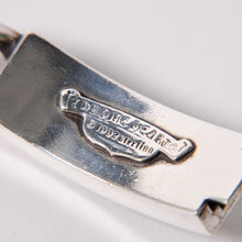 Load image into Gallery viewer, CHROME HEARTS クロムハーツ ID FLORAL CRS FNCY P DIA フローラルクロス ファンシーチェーン IDブレスレット 13リンク 純正 美品 中古 4a003351