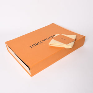 極美品 LOUIS VUITTON ルイヴィトン ボディバッグ ブラック ブルー グラフィット ピクセル アヴェニュー PVC レザーキャンバス シルバー金具 中古 4a002876