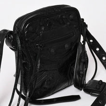 画像をギャラリービューアに読み込む, 新品同様 BALENCIAGA バレンシアガ ル カゴール ショルダーバッグ ブラック ブラック 719065 現行 中古 4a003485