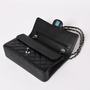 Like new CHANEL Chanel Matelasse 25 W flap W chain shoulder bag 19 series Coco mark caviar skin black used 4a003366