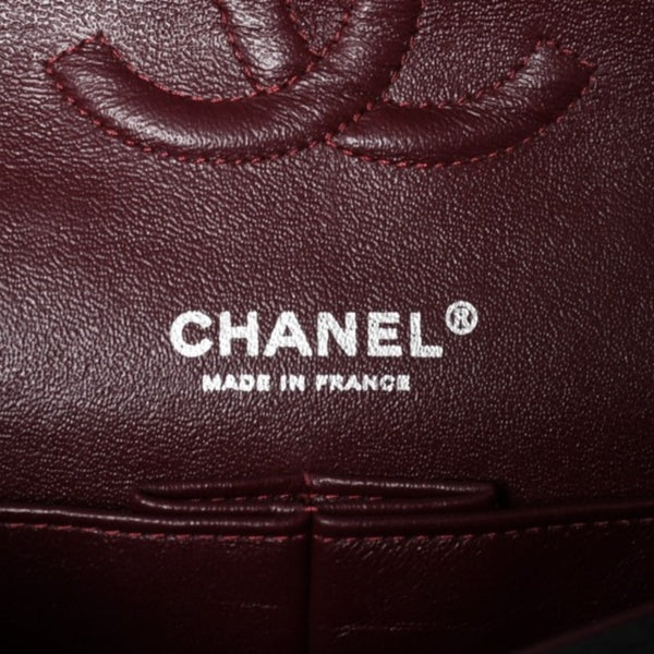 Like new CHANEL Chanel Matelasse 25 W flap W chain shoulder bag 19 series Coco mark caviar skin black used 4a003366