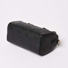 Load image into Gallery viewer, 新品同様 LOUIS VUITTON ルイヴィトン ナノ スピーディ 2WAYハンドバッグ M82450 ブラック モノグラムアンプラントレザー 中古 4a003279