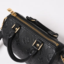 Load image into Gallery viewer, 新品同様 LOUIS VUITTON ルイヴィトン ナノ スピーディ 2WAYハンドバッグ M82450 ブラック モノグラムアンプラントレザー 中古 4a003279