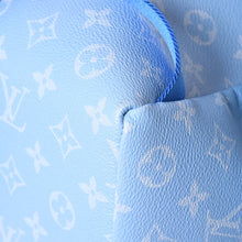 Load image into Gallery viewer, 新品同様 LOUIS VUITTON ルイヴィトン バックパック マルチポケット M45441 モノグラムクラウズキャンバス ブルー 中古 4a003355