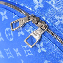 Load image into Gallery viewer, 新品同様 LOUIS VUITTON ルイヴィトン バックパック マルチポケット M45441 モノグラムクラウズキャンバス ブルー 中古 4a003355
