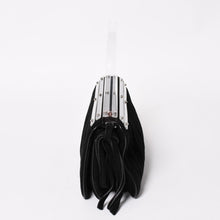 画像をギャラリービューアに読み込む, 極美品 SAINT LAURENT サンローラン リヴゴーシュ スウェードクラッチバッグ ハンドバッグ ブラック シルバー金具 フラップ 中古 4a003038