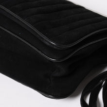画像をギャラリービューアに読み込む, 極美品 SAINT LAURENT サンローラン リヴゴーシュ スウェードクラッチバッグ ハンドバッグ ブラック シルバー金具 フラップ 中古 4a003038