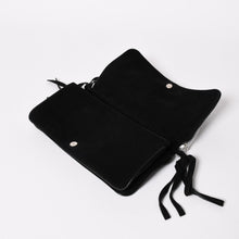 画像をギャラリービューアに読み込む, 極美品 SAINT LAURENT サンローラン リヴゴーシュ スウェードクラッチバッグ ハンドバッグ ブラック シルバー金具 フラップ 中古 4a003038