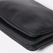 Load image into Gallery viewer, CELINE セリーヌ スモールトリオ Shoulder Bag ショルダーバッグ ブラック ゴールド金具 レザー 美品 中古 4a003012