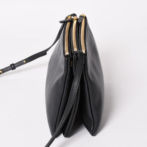 極美品 CELINE セリーヌ トリオ ショルダーバッグ クラッチバッグ ブラック レザー ゴールド金具 中古 4a002911