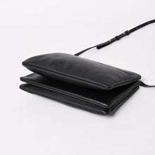 画像をギャラリービューアに読み込む, 極美品 CELINE セリーヌ トリオ ショルダーバッグ クラッチバッグ ブラック レザー ゴールド金具 中古 4a002911