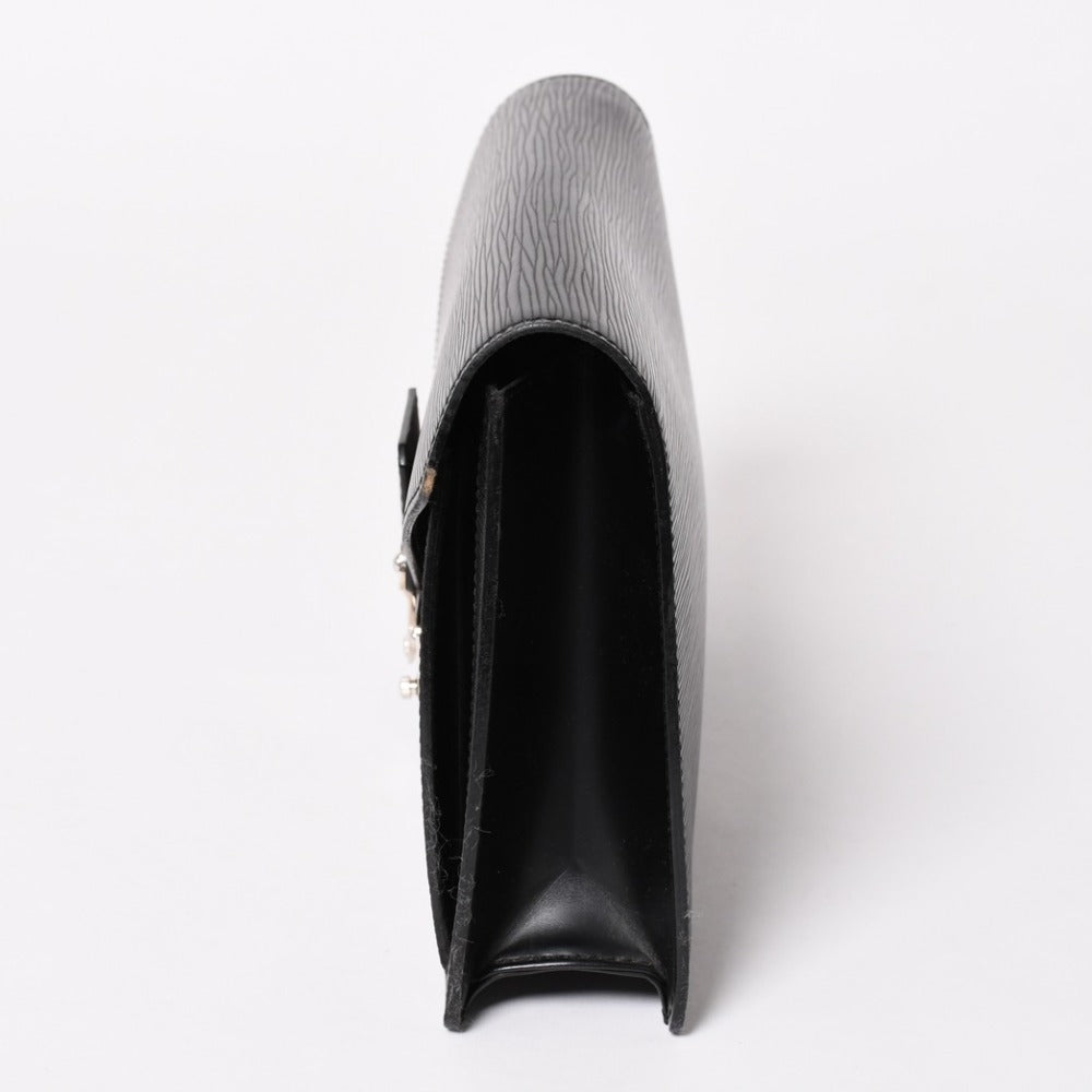 極美品 LOUIS VUITTON ルイヴィトン エピバッグ ブラック エピレザー ポシェット セリエ セカンドバッグ シルバー金具 中古 4a003011