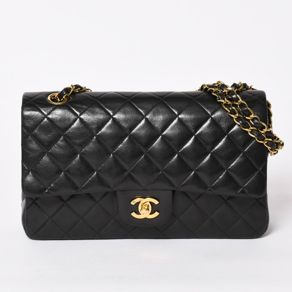 極美品 CHANEL シャネル マトラッセ25 Wフラップ Wチェーンショルダーバッグ A01112 2番台 ラムスキン ココマーク ブラック 中古 4a003285
