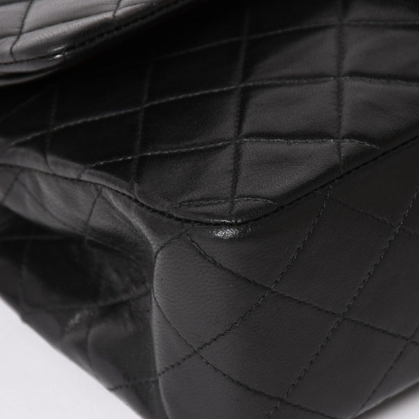 極美品 CHANEL シャネル マトラッセ25 Wフラップ Wチェーンショルダーバッグ A01112 2番台 ラムスキン ココマーク ブラック 中古 4a003285