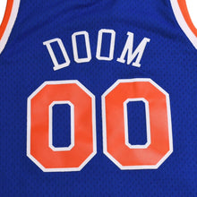 画像をギャラリービューアに読み込む, 新品同様 Mitchell&amp;Ness ミッチェルアンドネス MF DOOM 1971-2020 ニューヨークニックス スウィングマンユニフォーム Lサイズ オレンジ ブルー 中古 4a002302