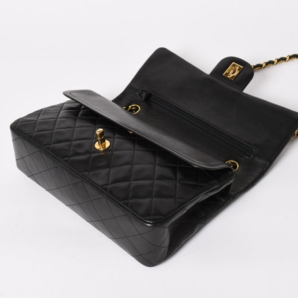 極美品 CHANEL シャネル マトラッセ25 Wフラップ Wチェーンショルダーバッグ A01112 2番台 ラムスキン ココマーク ブラック 中古 4a003285
