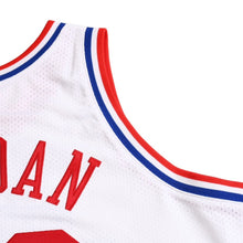 Load image into Gallery viewer, 新品同様 Mitchell&amp;Ness ミッチェルアンドネス オーセンティックスウィングマンジャージ 1991 0210 オールスターゲーム マイケルジョーダン 23番 イースタンカンファレンス復刻モデルジャージ XLサイズ 中古 4a002234