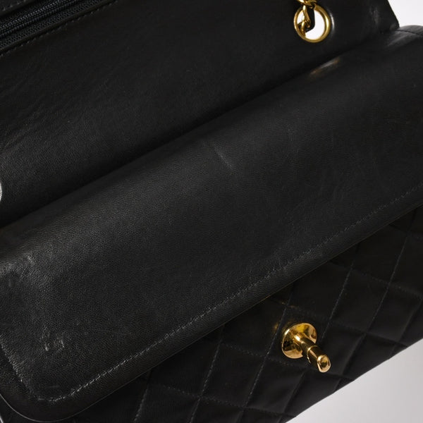 極美品 CHANEL シャネル マトラッセ25 Wフラップ Wチェーンショルダーバッグ A01112 2番台 ラムスキン ココマーク ブラック 中古 4a003285