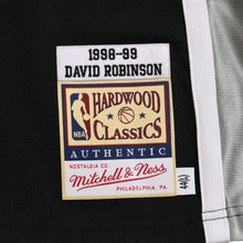 画像をギャラリービューアに読み込む, 新品同様品 Mitchell&amp;Ness ミッチェルアンドネス サンアントニオスパーズ デビッドロビンソン 1998-99 ハードウッドクラシックス オーセンティックジャージ サイズL グレー ブラック 中古 4a002299
