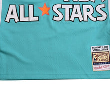 Load image into Gallery viewer, 新品同様 Mitchell&amp;Ness ミッチェルアンドネス 1996オールスターゲーム マイケルジョーダン イースタンカンファレンスオーセンティックユニフォーム サイズL アクアブルー オレンジ ホワイト 中古 4a002298