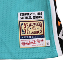 Load image into Gallery viewer, 新品同様 Mitchell&amp;Ness ミッチェルアンドネス 1996オールスターゲーム マイケルジョーダン イースタンカンファレンスオーセンティックユニフォーム サイズL アクアブルー オレンジ ホワイト 中古 4a002298