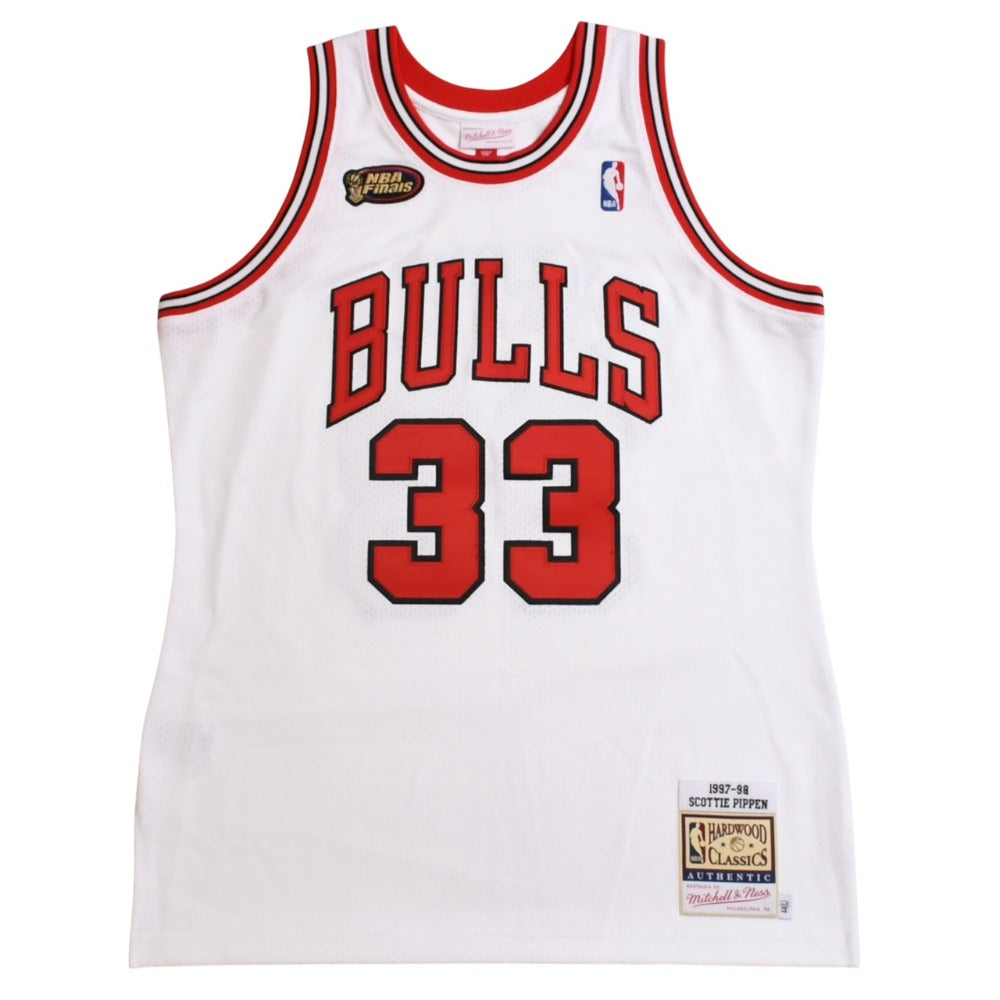 Like new Mitchell&Ness Mitchell &amp; Ness Chicago Bulls Scottie Pippen 1997-98 Authentic Jersey, Size L, White/Red, Used, 4a002223