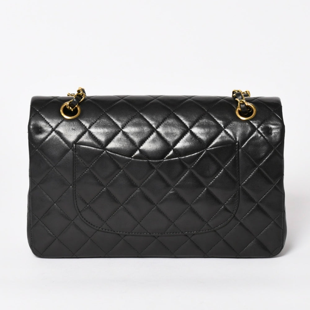 極美品 CHANEL シャネル マトラッセ25 Wフラップ Wチェーンショルダーバッグ A01112 2番台 ラムスキン ココマーク ブラック 中古 4a003285