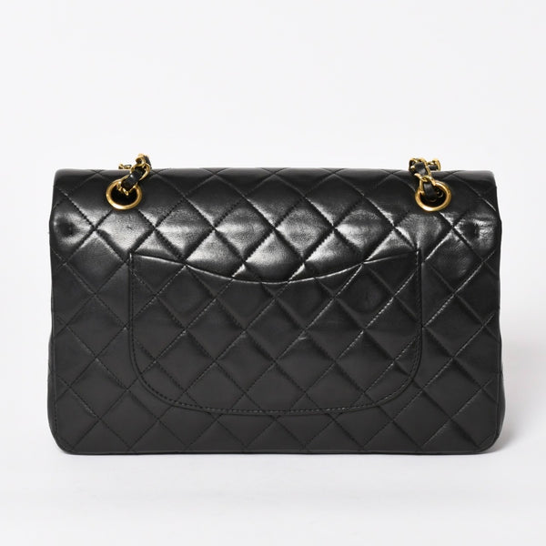 極美品 CHANEL シャネル マトラッセ25 Wフラップ Wチェーンショルダーバッグ A01112 2番台 ラムスキン ココマーク ブラック 中古 4a003285